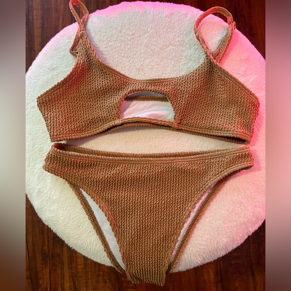 Highwaisted Brown Bikini - Picture 3 of 6